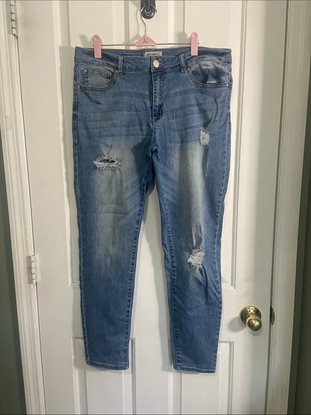 refuge Light Blue Distressed Skinny Jeans